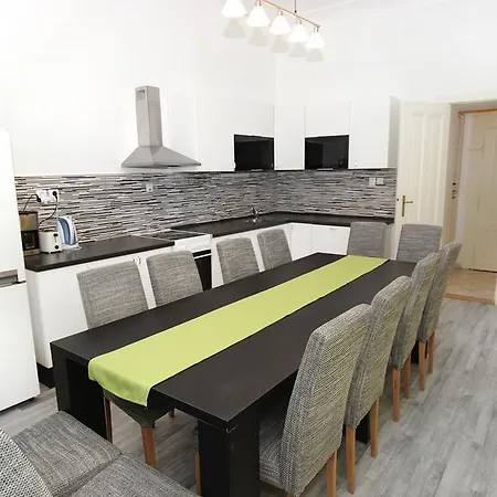 Astra 2 Apartman