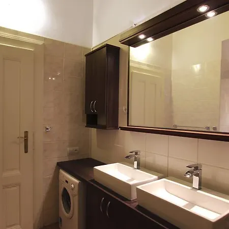 Astra 2 Apartman